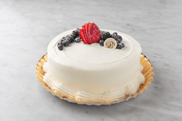 Porto's Milk'N Berries Cake Round